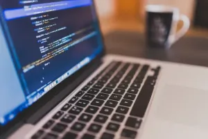 Dlaczego warto korzystać z usług helpdesku